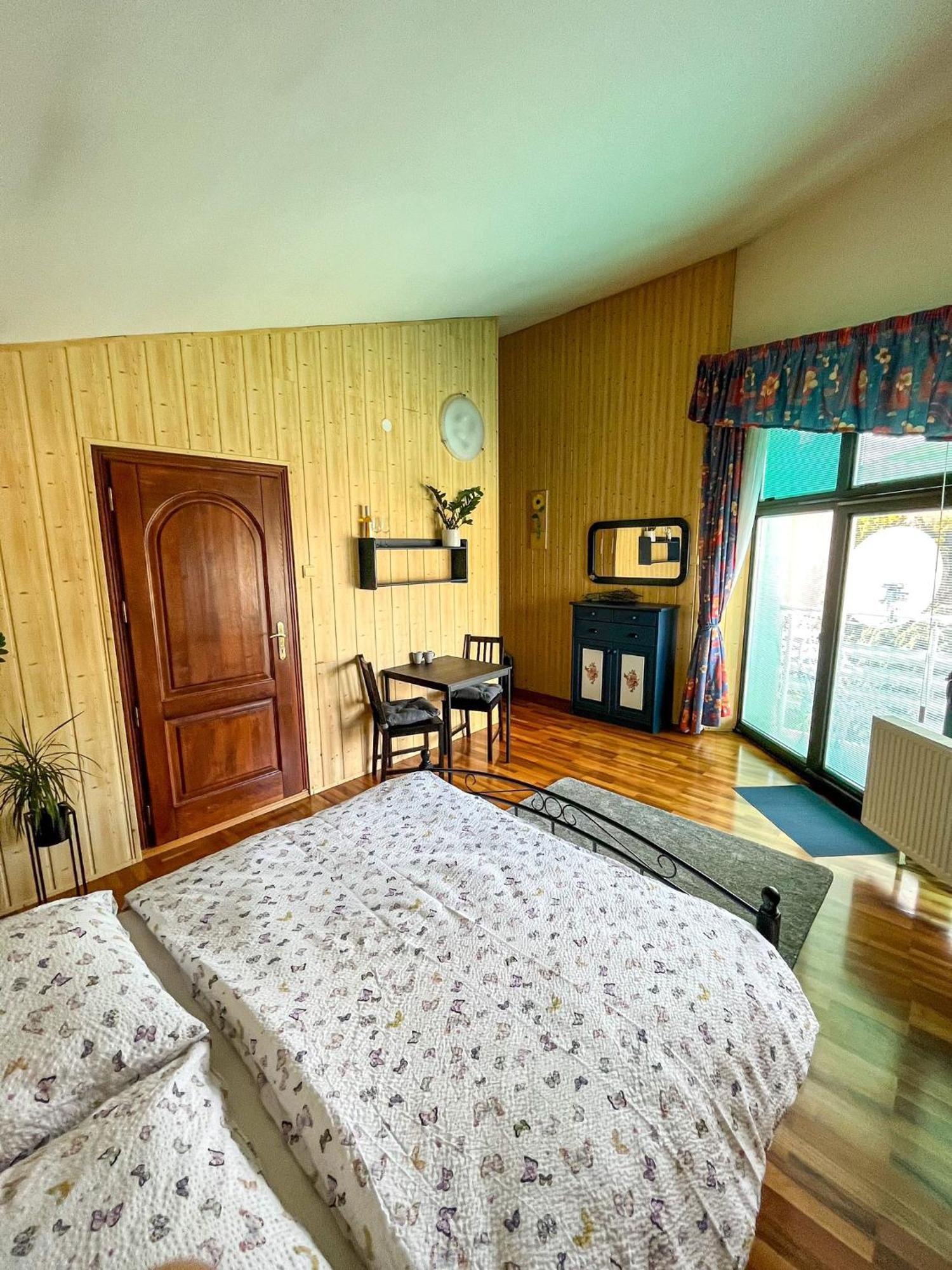 Cozy Rooms In Wine Town - Модра Номер фото